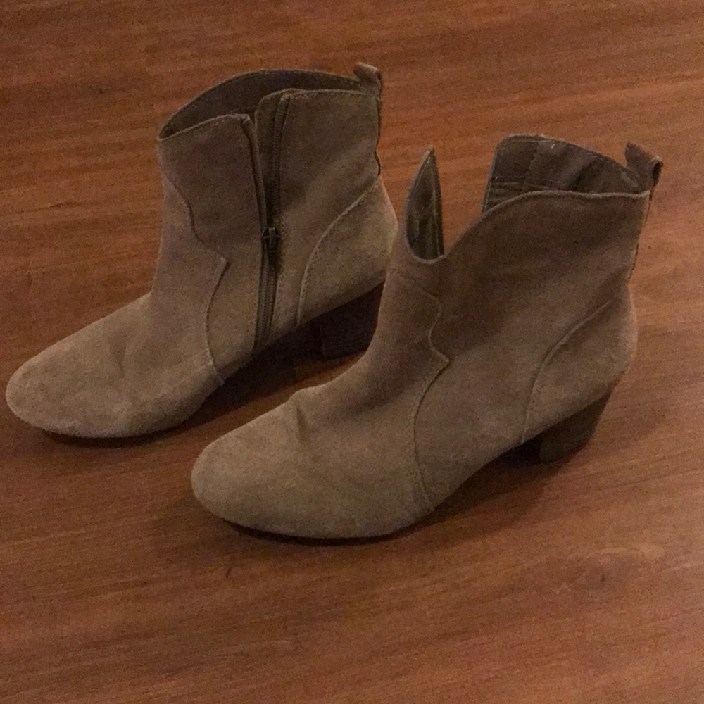 Steve Madden Ankle suede boots